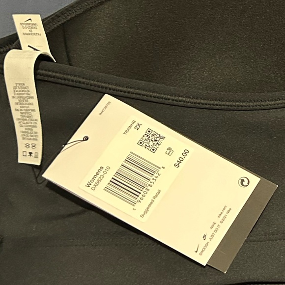 Nike Sports Bras 2x - Picture 3 of 3